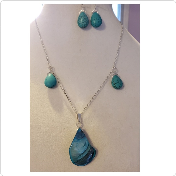 Handcrafted MagnesiteTurquoise Earrings and Abalone Shell Pendant Necklace - Picture 2 of 8